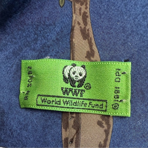 WWF World Wildlife Fund Bengal Tigers Neck Tie Navy Blue 100% Silk Vintage 1991 - Picture 8 of 9